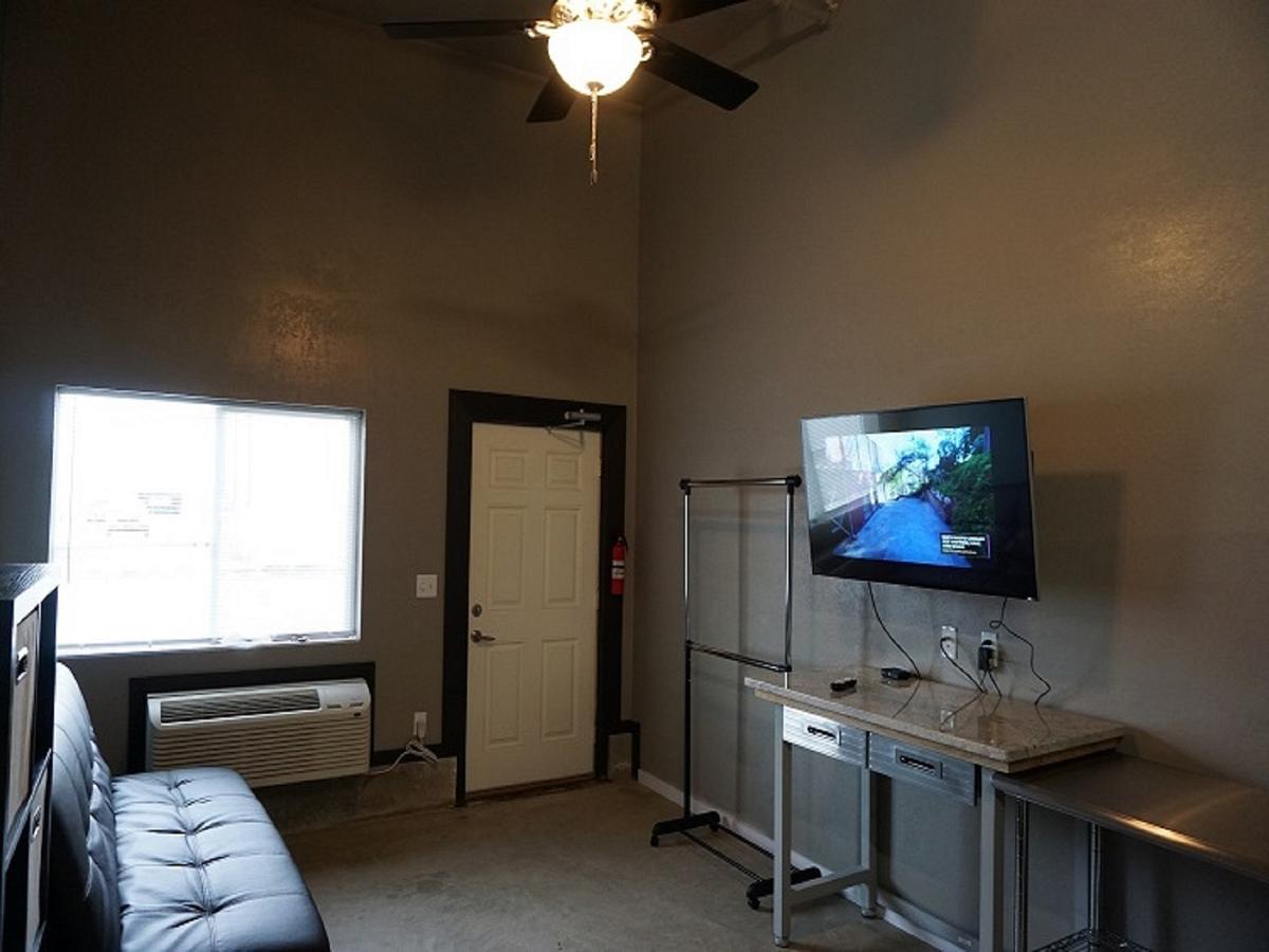מנקאטו Riverfront Studio Suites מראה חיצוני תמונה