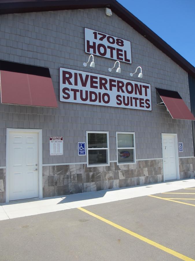 מנקאטו Riverfront Studio Suites מראה חיצוני תמונה