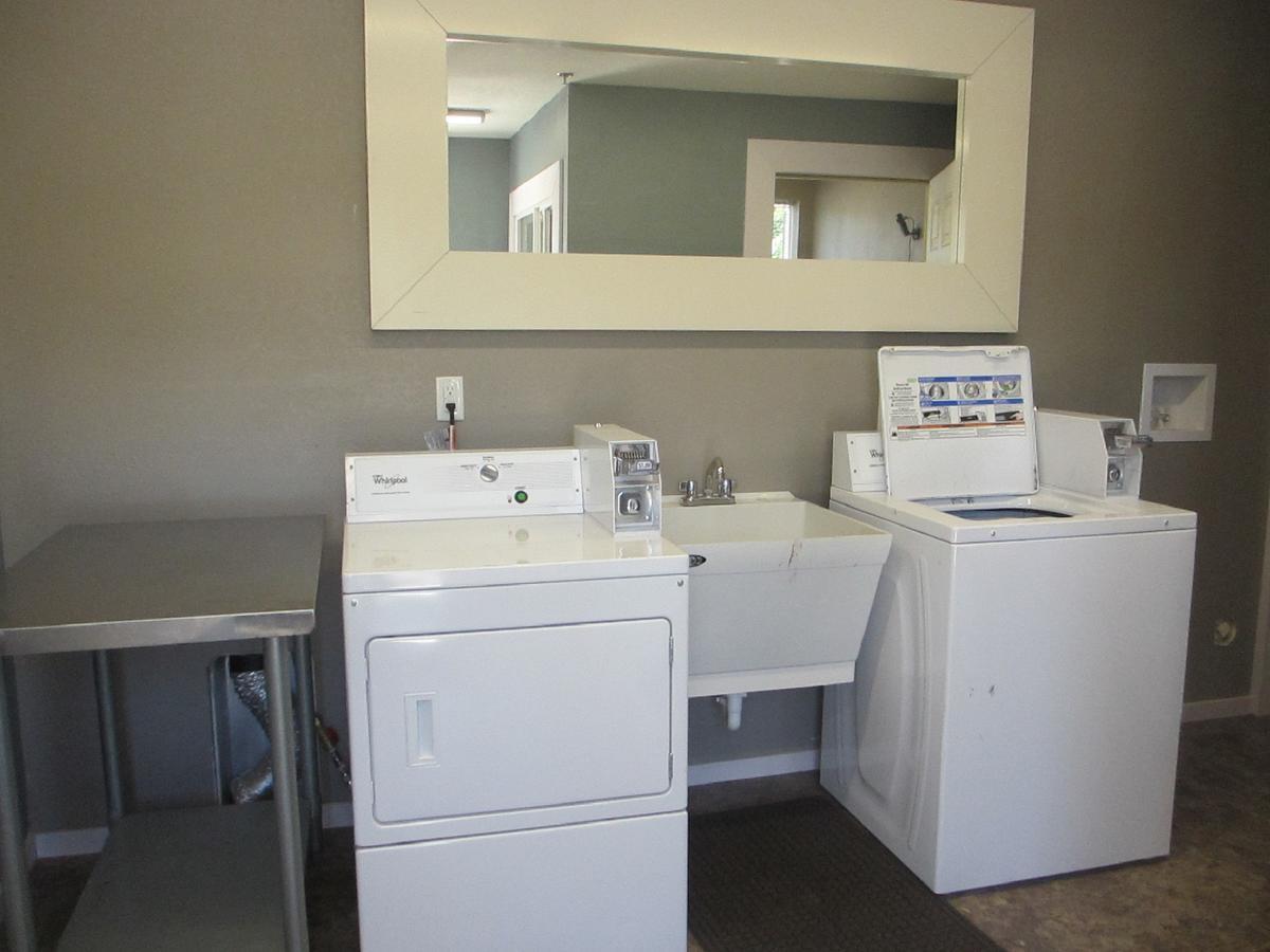 מנקאטו Riverfront Studio Suites מראה חיצוני תמונה